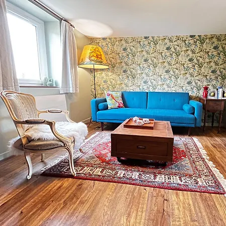 La Maison De La Hulotte Bed and Breakfast *