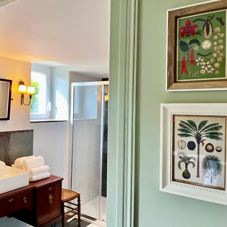 La Maison De La Hulotte Bed & Breakfast Golleville