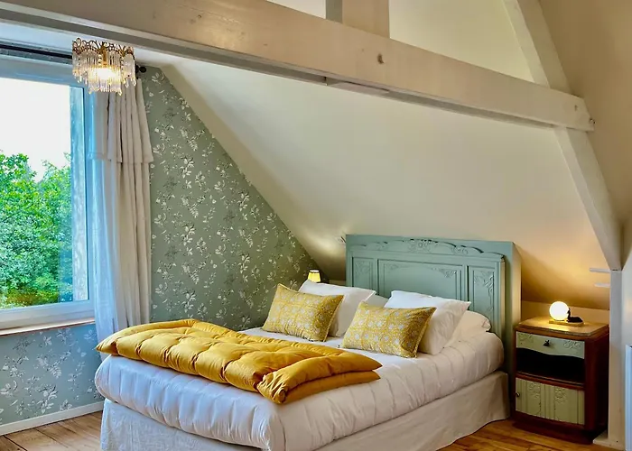 ベッド・アンド・ブレックファスト La Maison De La Hulotte