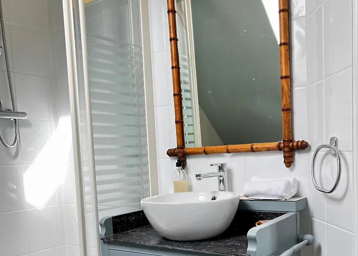 ベッド・アンド・ブレックファスト La Maison De La Hulotte Golleville